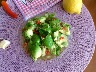 Avocado salade…<div class='yasr-stars-title yasr-rater-stars'
                          id='yasr-visitor-votes-readonly-rater-35663aef5a751'
                          data-rating='4.2'
                          data-rater-starsize='16'
                          data-rater-postid='506'
                          data-rater-readonly='true'
                          data-readonly-attribute='true'
                      ></div><span class='yasr-stars-title-average'>4.2 (9)</span>