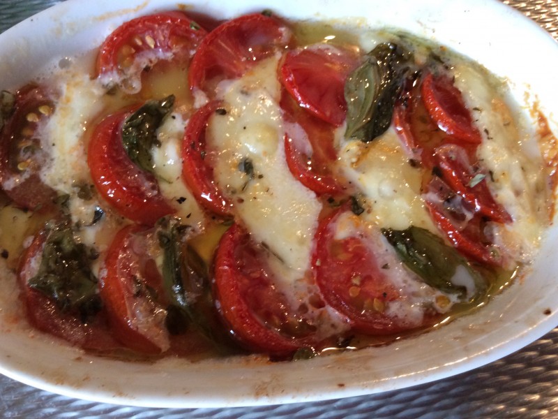 Tomaten met mozzarella uit de oven…